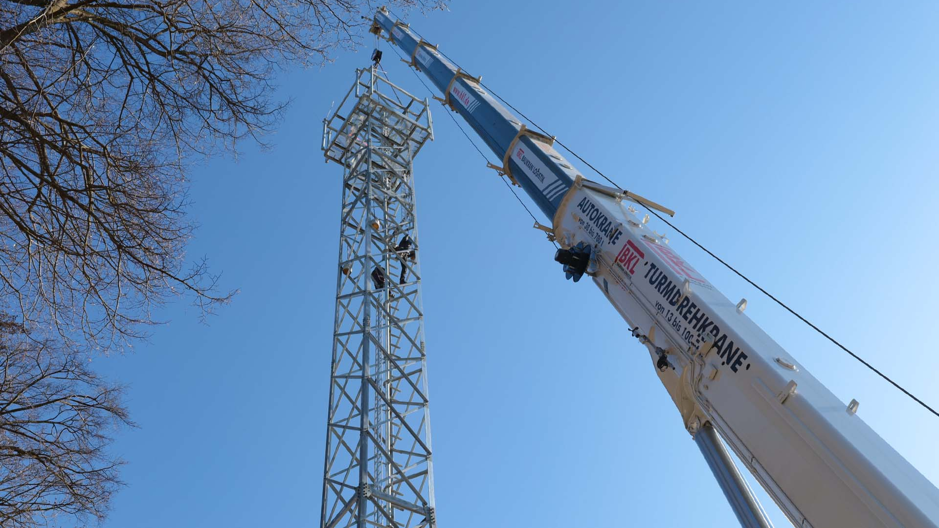 Mastbauprojekte in vollem Gange